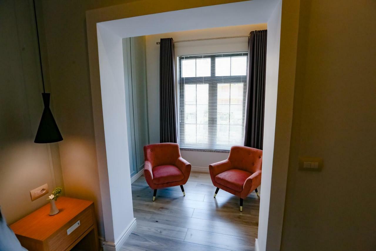 Home Hotel Tirana Eksteriør billede