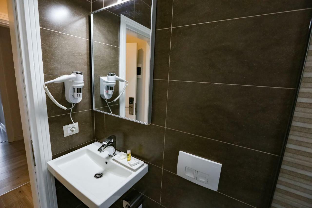 Home Hotel Tirana Eksteriør billede